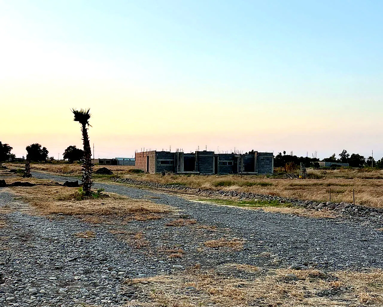 Vista del avance de construcción en Bugambilias